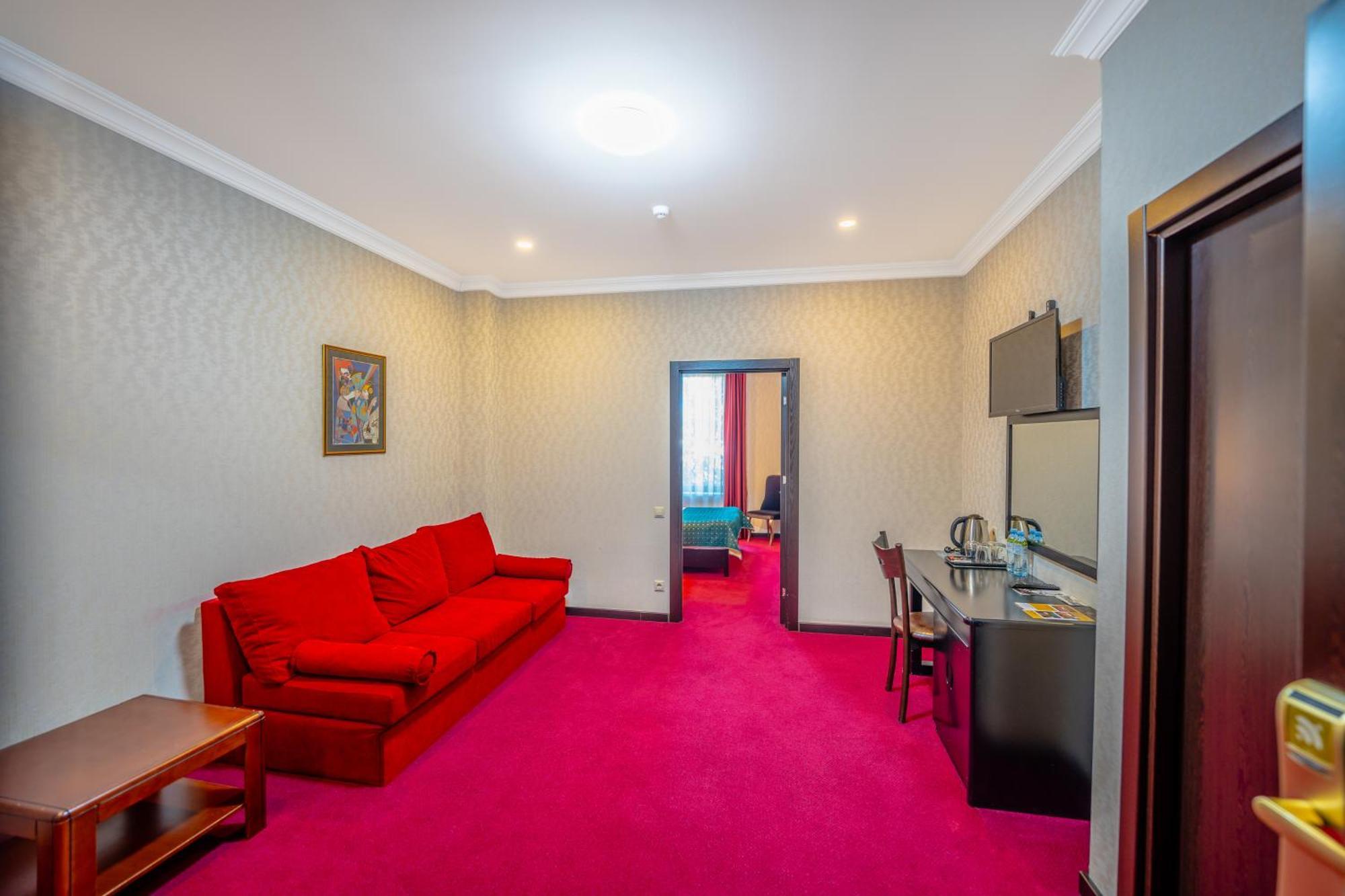 Kopala Tskneti Hotel Tsqnet'i ภายนอก รูปภาพ