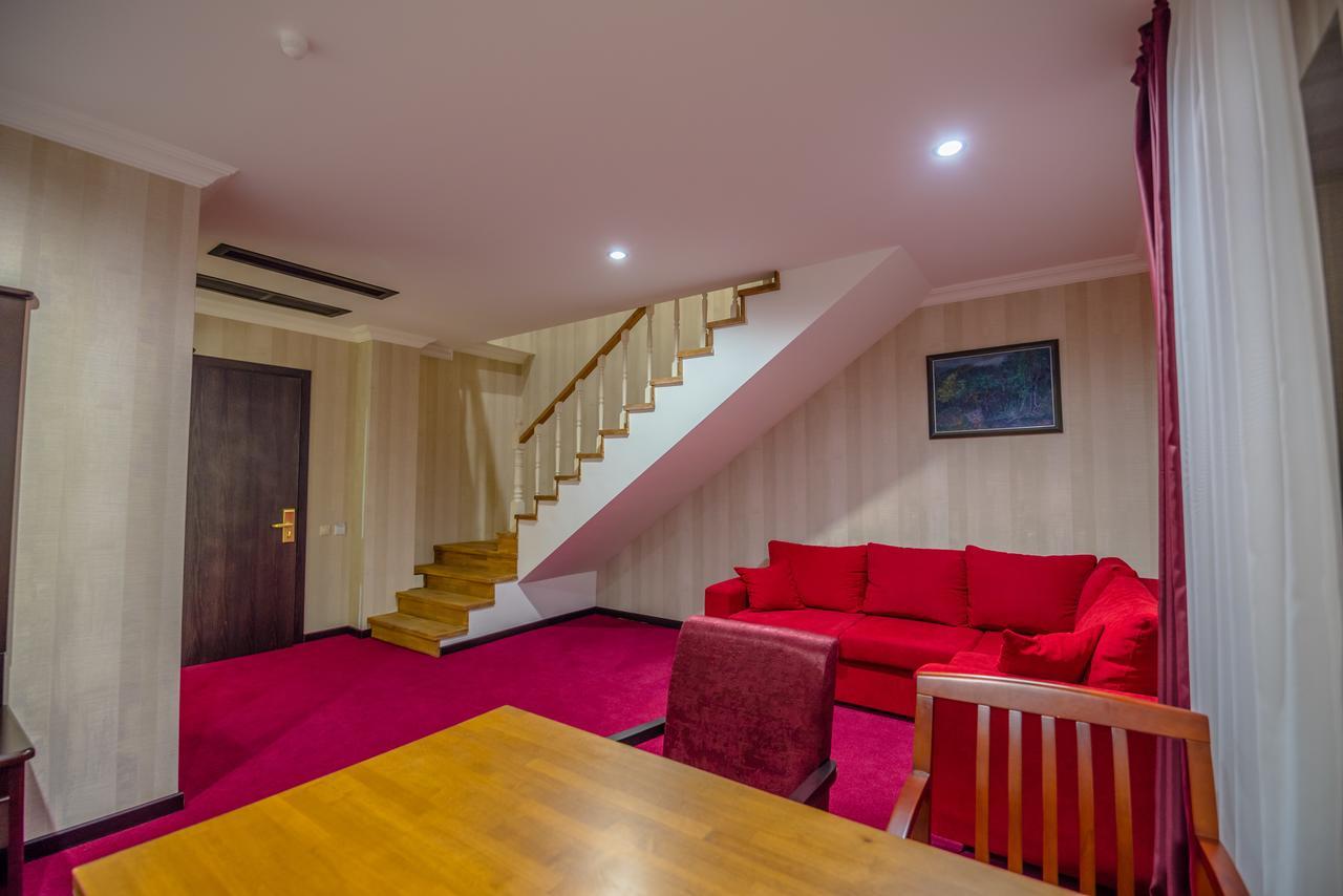 Kopala Tskneti Hotel Tsqnet'i ภายนอก รูปภาพ