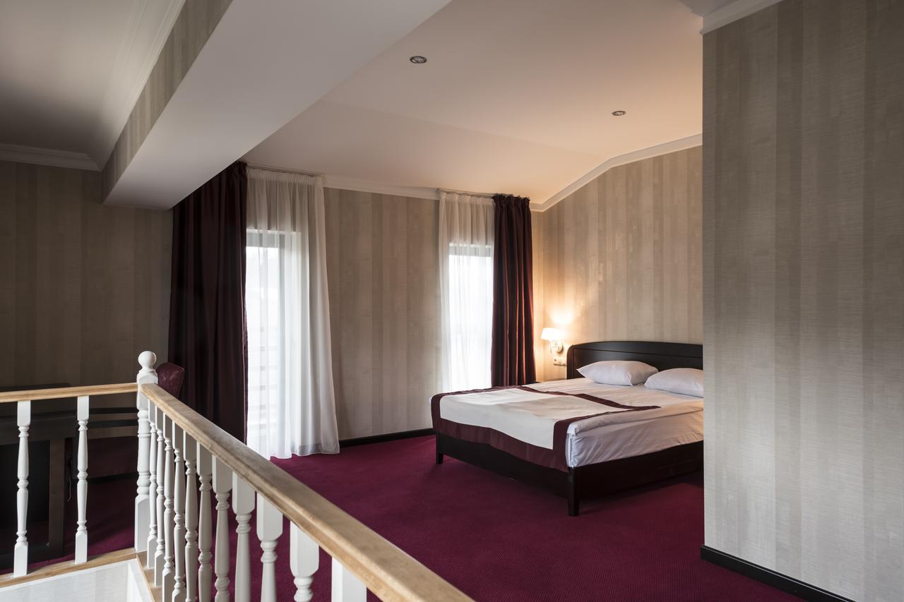 Kopala Tskneti Hotel Tsqnet'i ภายนอก รูปภาพ